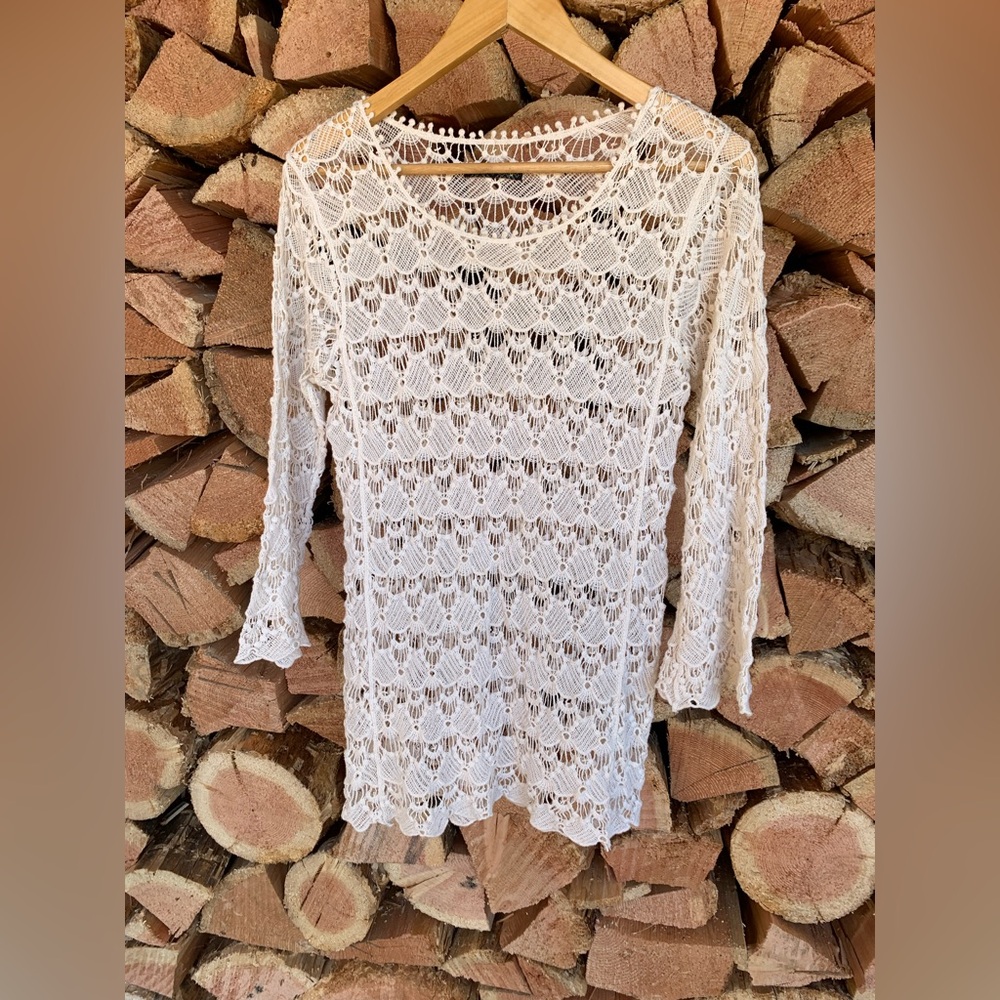 Boho Y2K White Crochet‎ Lace Tassel Women's Medium Flare Sleeve Top FairyGrunge